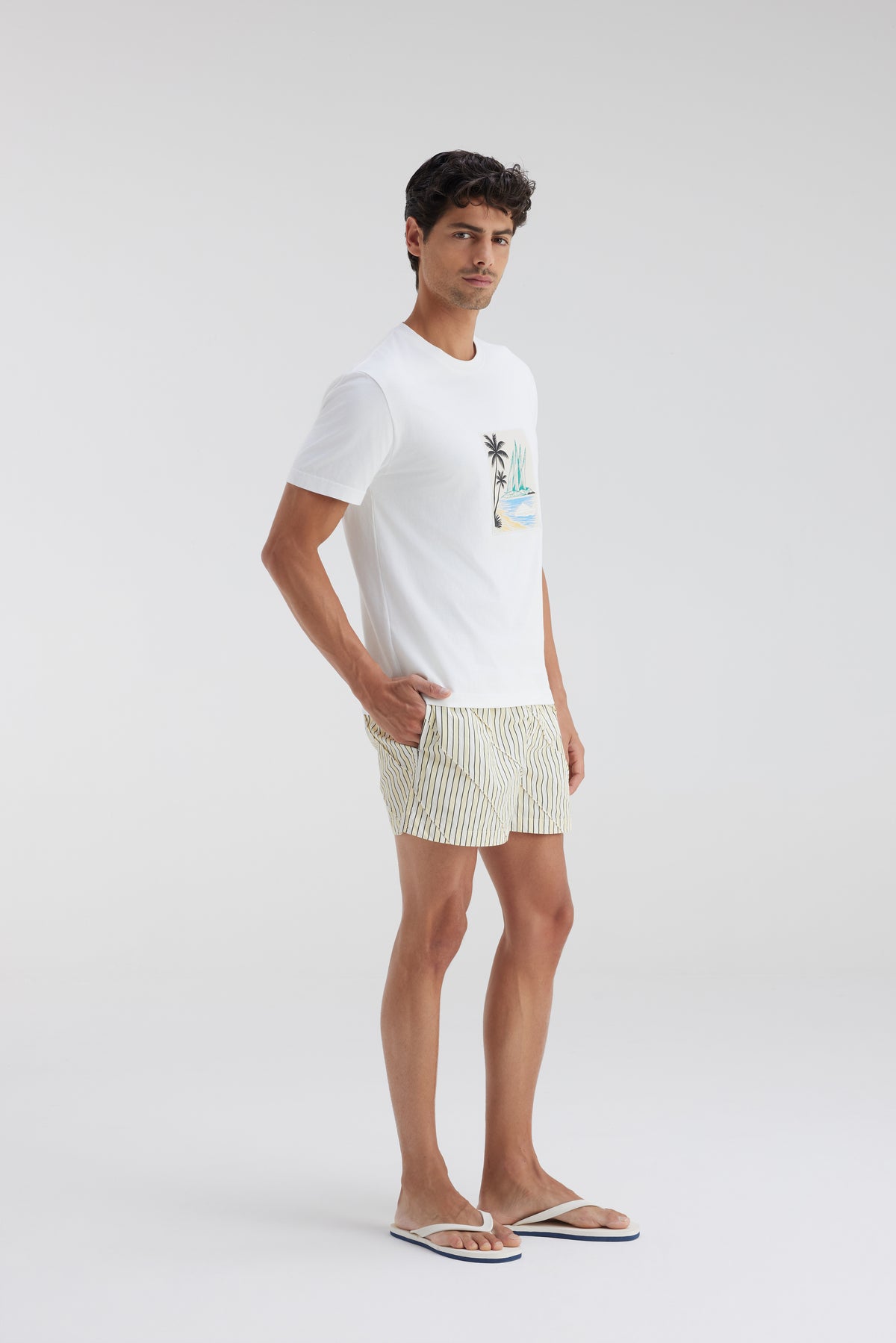 T-shirt with boat picture
